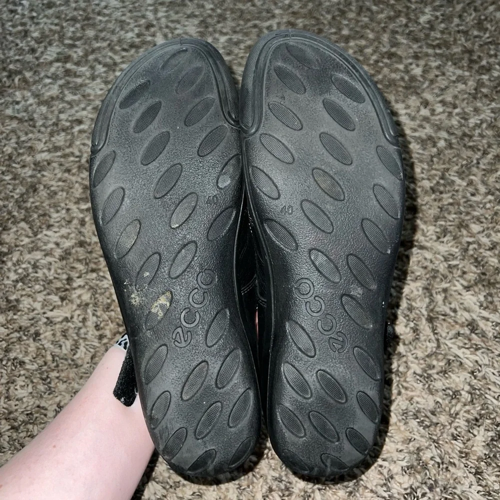 Ecco Black Leather Velcro Strap Shoes Size 7